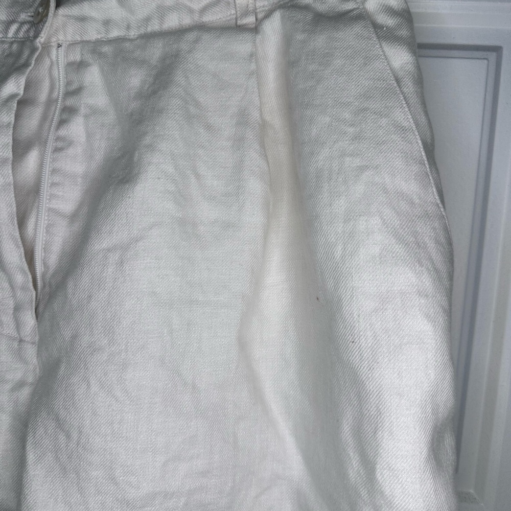 Ralph Lauren Elegant Cream Linen Shorts - Picture 7 of 13